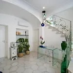 Guest house Terrazza Zaffiro 4*